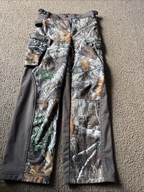 Realtree Camo Softshell Hunting Pants - Brown/Green/Gray size M